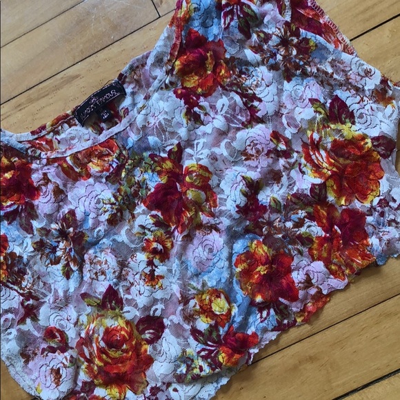 ❤️Mesh Floral Crop Top❤️ - Picture 3 of 3